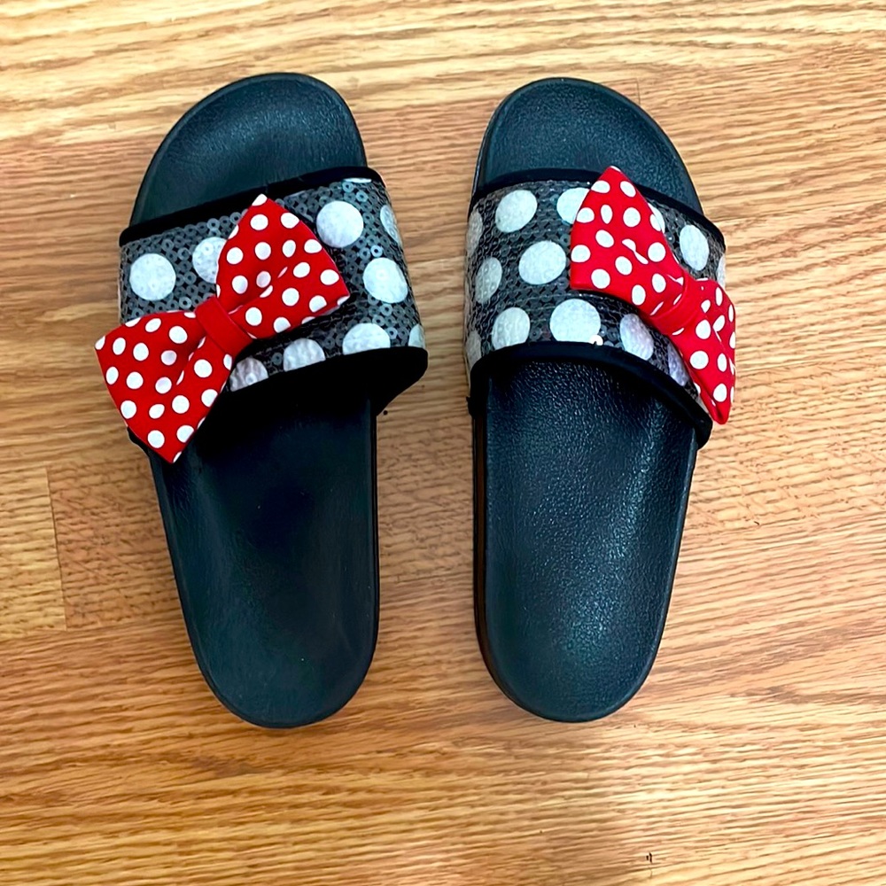 Sequined Disney Slides with bow